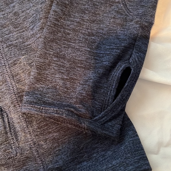 Vineyard Vines Performance Quarter Zip Sweatshirt - Picture 5 of 5